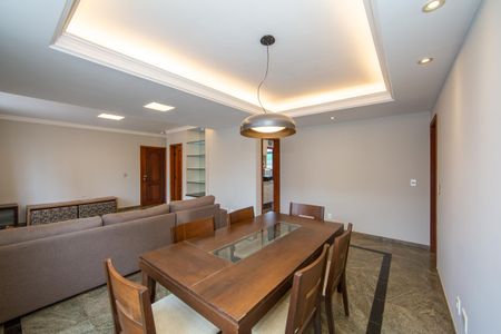 Apartamento para alugar com 160m², 4 quartos e 2 vagas Apartamento para alugar com 160m², 4 quartos e 2 vagasSALA