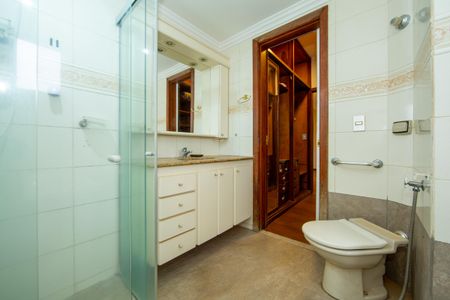 Apartamento para alugar com 160m², 4 quartos e 2 vagas Apartamento para alugar com 160m², 4 quartos e 2 vagasBANHEIRO2