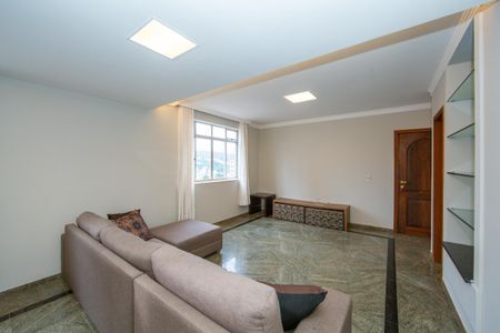 Apartamento para alugar com 160m², 4 quartos e 2 vagas Apartamento para alugar com 160m², 4 quartos e 2 vagasSALA