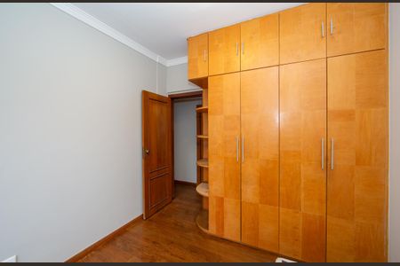 Apartamento para alugar com 160m², 4 quartos e 2 vagas Apartamento para alugar com 160m², 4 quartos e 2 vagasQUARTO1