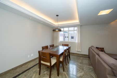 Apartamento para alugar com 160m², 4 quartos e 2 vagas Apartamento para alugar com 160m², 4 quartos e 2 vagasSALA