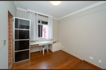Apartamento para alugar com 160m², 4 quartos e 2 vagas Apartamento para alugar com 160m², 4 quartos e 2 vagasQUARTO2