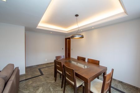 Apartamento para alugar com 160m², 4 quartos e 2 vagas Apartamento para alugar com 160m², 4 quartos e 2 vagasSALA