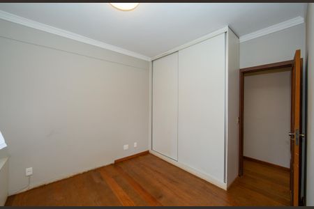 Apartamento para alugar com 160m², 4 quartos e 2 vagas Apartamento para alugar com 160m², 4 quartos e 2 vagasQUARTO2