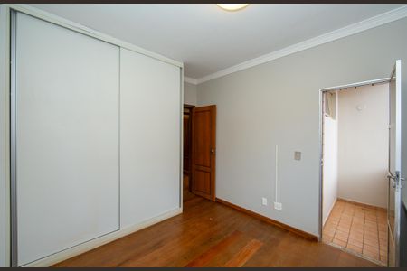 Apartamento para alugar com 160m², 4 quartos e 2 vagas Apartamento para alugar com 160m², 4 quartos e 2 vagasQUARTO2