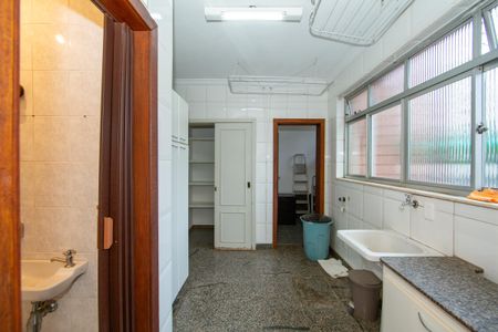 Apartamento para alugar com 160m², 4 quartos e 2 vagas Apartamento para alugar com 160m², 4 quartos e 2 vagasAREA DE SERVICO