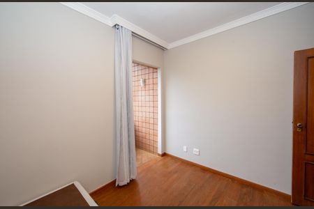 Apartamento para alugar com 160m², 4 quartos e 2 vagas Apartamento para alugar com 160m², 4 quartos e 2 vagasQUARTO1