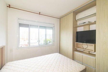 Quarto 1 de apartamento para alugar com 2 quartos, 59m² em Santana, Porto Alegre