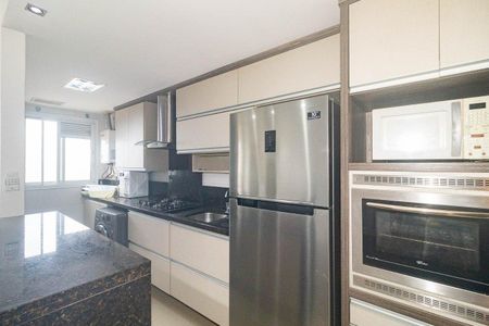 Cozinha  de apartamento para alugar com 2 quartos, 59m² em Santana, Porto Alegre