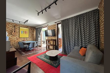 Sala de casa para alugar com 2 quartos, 80m² em Lagoa da Conceição, Florianópolis