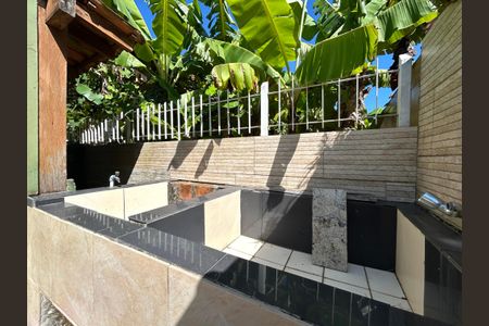 Casa para alugar com 80m², 2 quartos e 1 vagaÁrea de Serviço