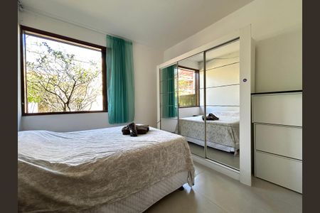 Casa para alugar com 80m², 2 quartos e 1 vagaQuarto