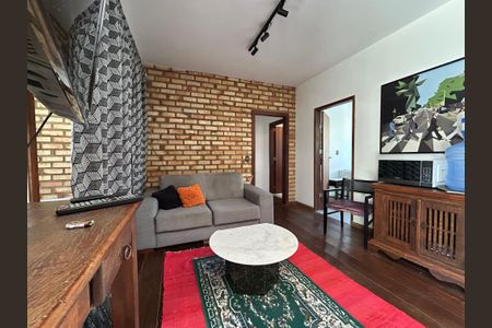 Casa para alugar com 80m², 2 quartos e 1 vagaSala