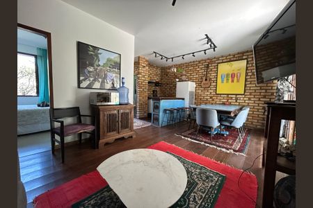 Casa para alugar com 80m², 2 quartos e 1 vagaSala 