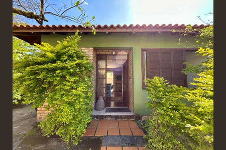 Casa para alugar com 80m², 2 quartos e 1 vagaFachada