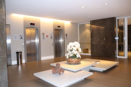 Studio para alugar com 36m², 1 quarto e 1 vagaHall Social