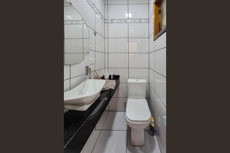 Casa à venda com 129m², 3 quartos e 2 vagas Casa à venda com 129m², 3 quartos e 2 vagasBanheiro área gourmet