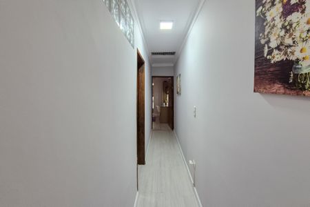 Casa à venda com 129m², 3 quartos e 2 vagas Casa à venda com 129m², 3 quartos e 2 vagascorredor