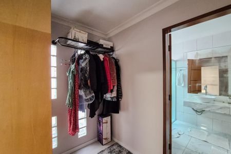 Casa à venda com 129m², 3 quartos e 2 vagas Casa à venda com 129m², 3 quartos e 2 vagasSuíte 1 - closet