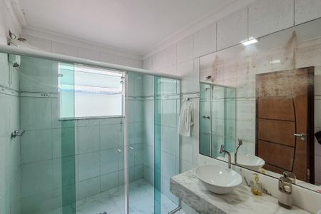 Casa à venda com 129m², 3 quartos e 2 vagas Casa à venda com 129m², 3 quartos e 2 vagasBanheiro da Suíte 1