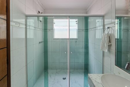 Casa à venda com 129m², 3 quartos e 2 vagas Casa à venda com 129m², 3 quartos e 2 vagasBanheiro da Suíte 1