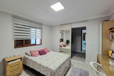 Casa à venda com 129m², 3 quartos e 2 vagas Casa à venda com 129m², 3 quartos e 2 vagasSuíte 1