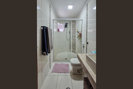 Casa à venda com 129m², 3 quartos e 2 vagas Casa à venda com 129m², 3 quartos e 2 vagasBanheiro da suíte 3