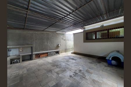 Casa à venda com 410m², 4 quartos e 2 vagasGaragem