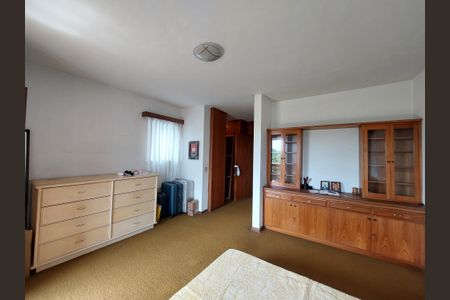 Casa à venda com 410m², 4 quartos e 2 vagasQuarto 1