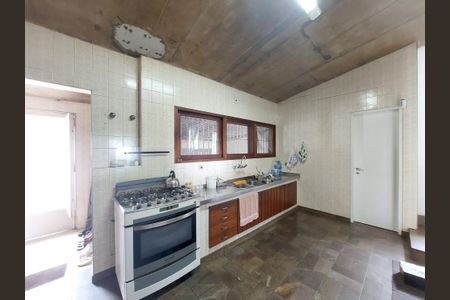 Casa à venda com 410m², 4 quartos e 2 vagasCozinha