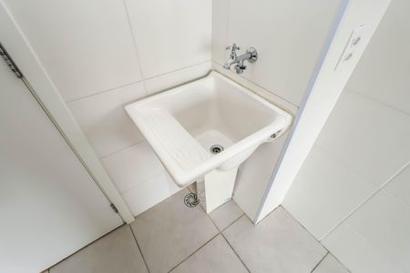 Sala e Cozinha de apartamento para alugar com 2 quartos, 32m² em Parque Fongaro, São Paulo