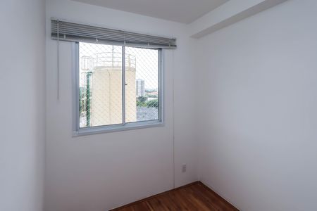 Quarto 1 de apartamento para alugar com 2 quartos, 32m² em Parque Fongaro, São Paulo