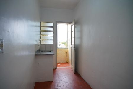 Cozinha  de apartamento para alugar com 1 quarto, 42m² em Vila Ipiranga, Porto Alegre
