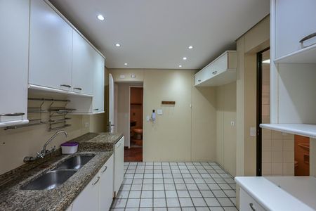 Apartamento para alugar com 143m², 4 quartos e 2 vagasCozinha