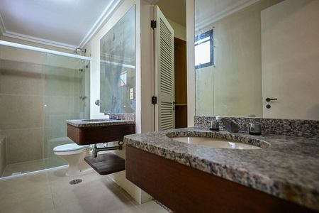 Apartamento para alugar com 143m², 4 quartos e 2 vagasBanheiro da Suíte  3