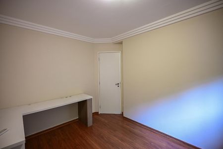 Apartamento para alugar com 143m², 4 quartos e 2 vagasQuarto