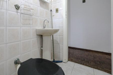 Banheiro de casa para alugar com 1 quarto, 60m² em Vila Oliveira, Mogi das Cruzes
