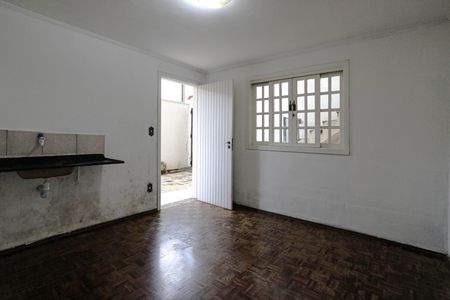 Cozinha de casa para alugar com 1 quarto, 60m² em Vila Oliveira, Mogi das Cruzes
