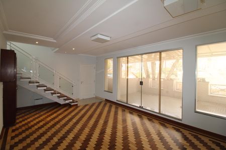 Sala de casa à venda com 4 quartos, 242m² em Jardim São Paulo, São Paulo