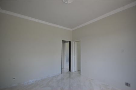 Sala de apartamento para alugar com 2 quartos, 60m² em Vila Valqueire, Rio de Janeiro