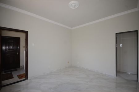 Sala de apartamento para alugar com 2 quartos, 60m² em Vila Valqueire, Rio de Janeiro