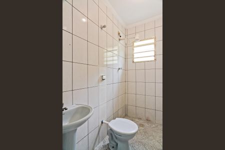 Banheiro de casa para alugar com 1 quarto, 60m² em Parque Sao Luis, São Paulo
