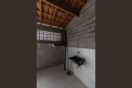 Casa para alugar com 75m², 2 quartos e 1 vaga Casa para alugar com 75m², 2 quartos e 1 vagaÁrea de Serviço