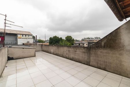 Casa para alugar com 75m², 2 quartos e 1 vaga Casa para alugar com 75m², 2 quartos e 1 vagaTerraço