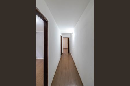 Casa para alugar com 75m², 2 quartos e 1 vaga Casa para alugar com 75m², 2 quartos e 1 vagaCorredor