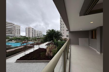 Varanda de apartamento para alugar com 3 quartos, 125m² em Barra da Tijuca, Rio de Janeiro