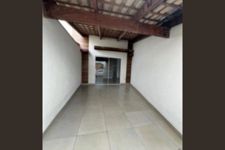 Área externa  de casa para alugar com 2 quartos, 75m² em Novo Mundo, Uberlândia