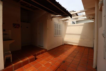 Casa à venda com 180m², 3 quartos e 5 vagas Casa à venda com 180m², 3 quartos e 5 vagasÁrea de serviço