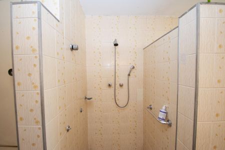 Casa para alugar com 400m², 4 quartos e 4 vagas Casa para alugar com 400m², 4 quartos e 4 vagasbanheiro 2 corredor