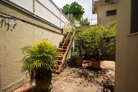 Casa para alugar com 400m², 4 quartos e 4 vagas Casa para alugar com 400m², 4 quartos e 4 vagasacesso a edicula